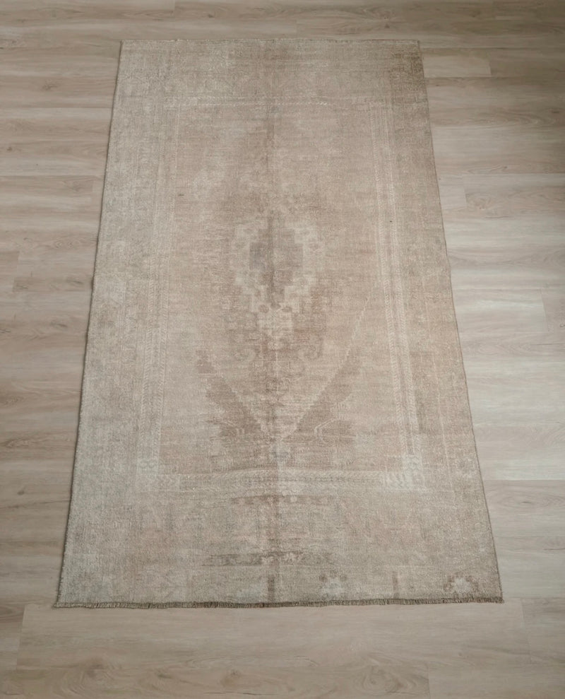 Persian Rug 02 7x4