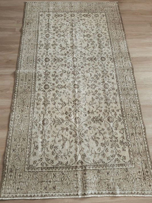 Turkish Rug 28 3 x 6