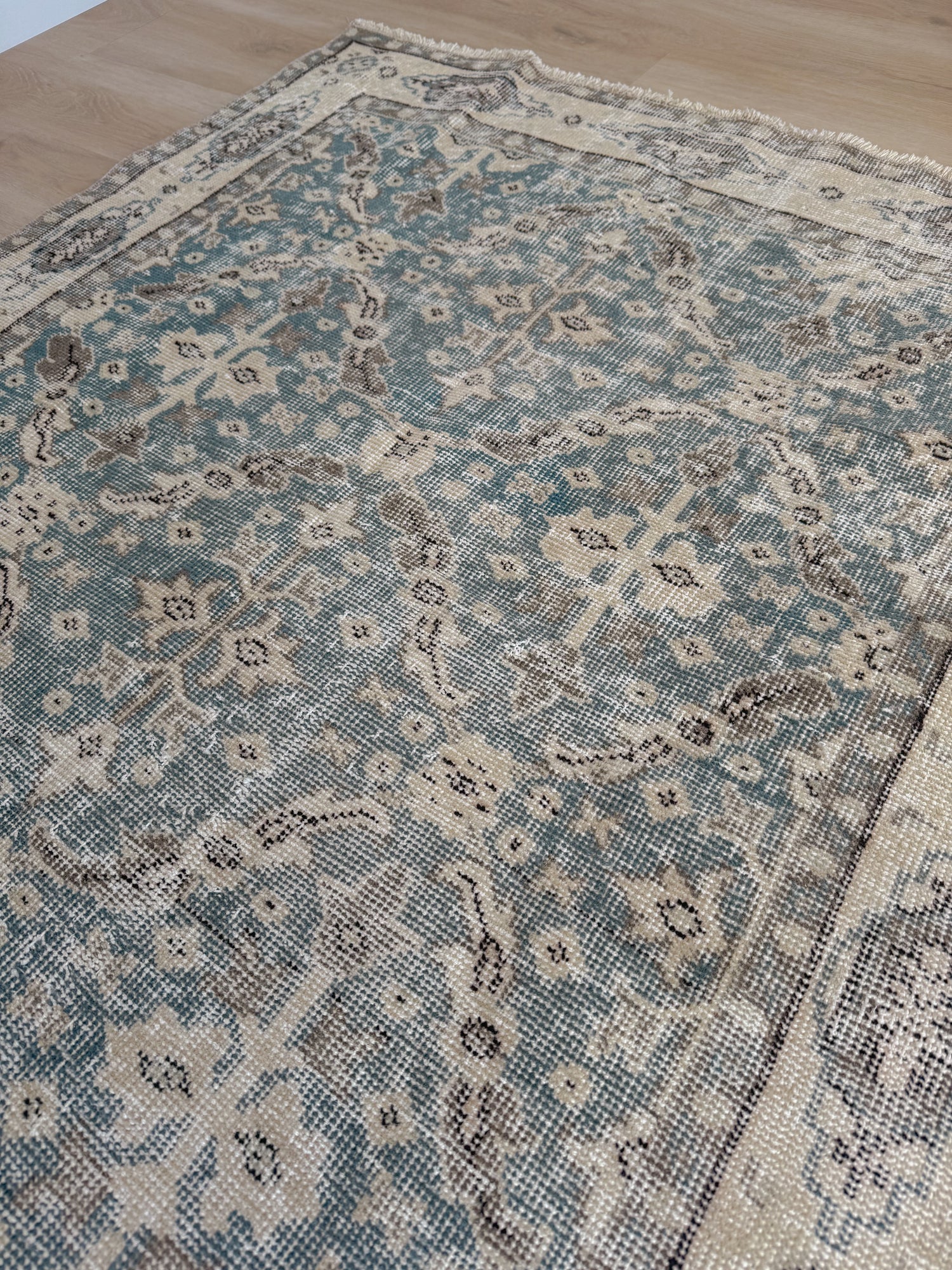 Turkish Rug 26 3 x 6