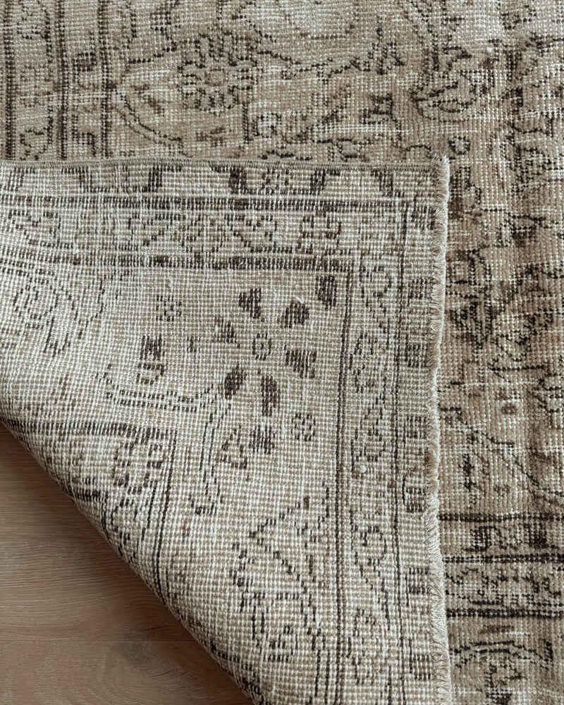 Turkish Rug 29 6 x 9