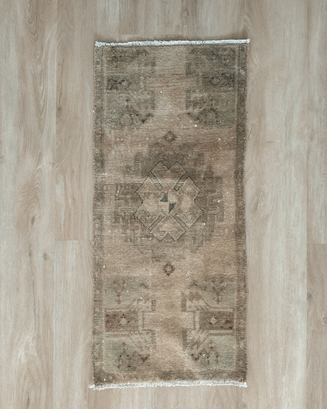 Turkish Rug 22 1 x 3