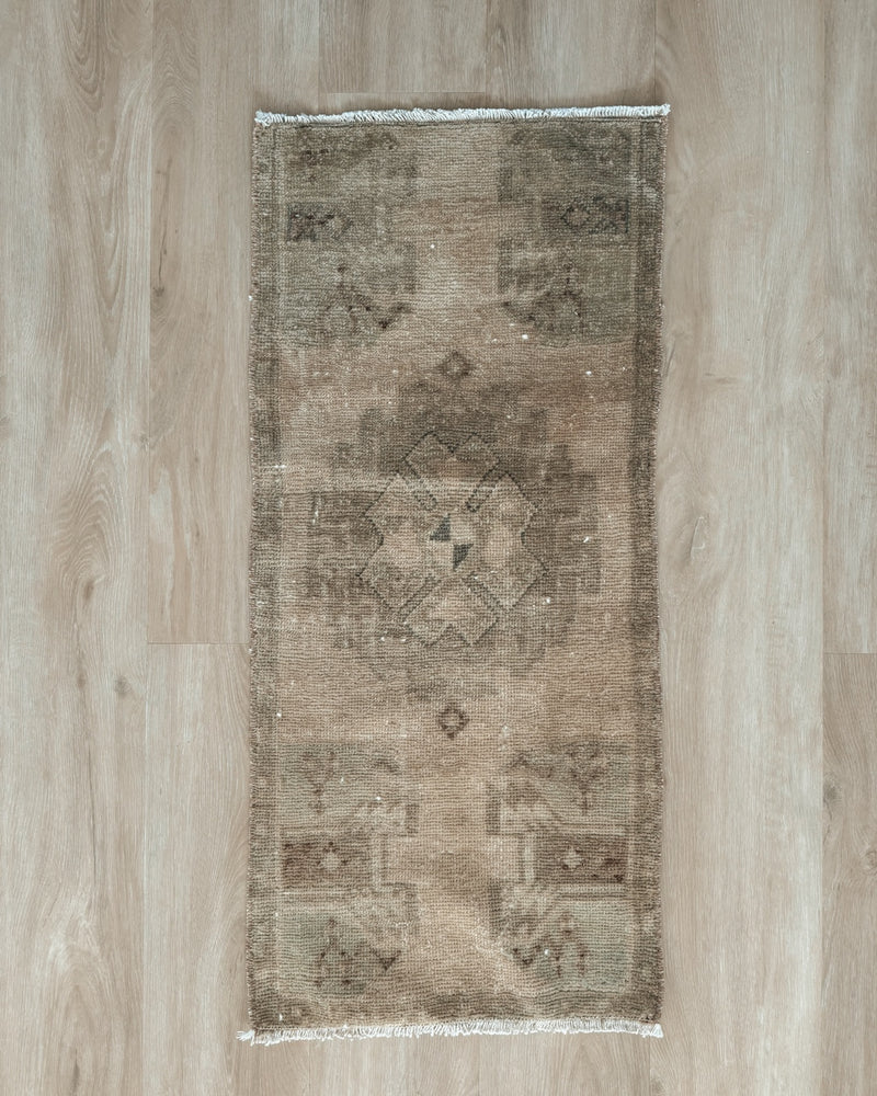 Turkish Rug 22 1 x 3