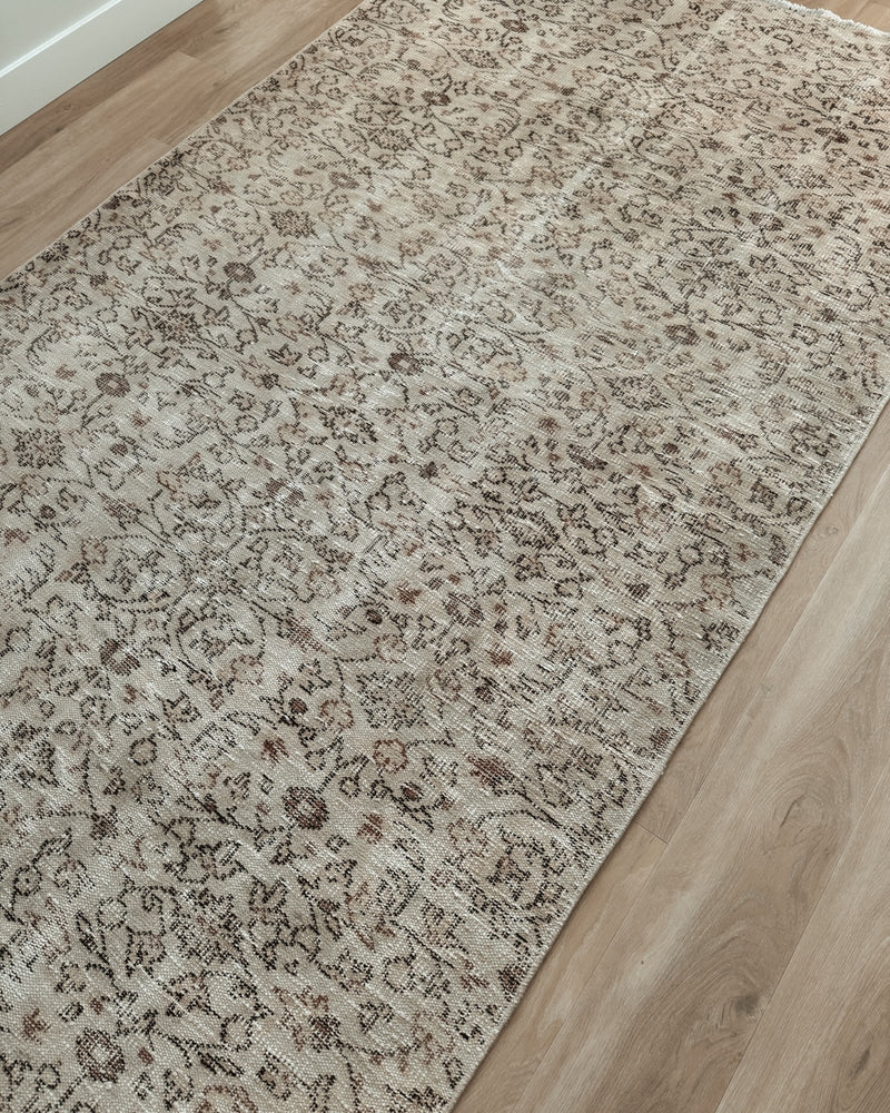 Turkish Rug 25 4 x 8