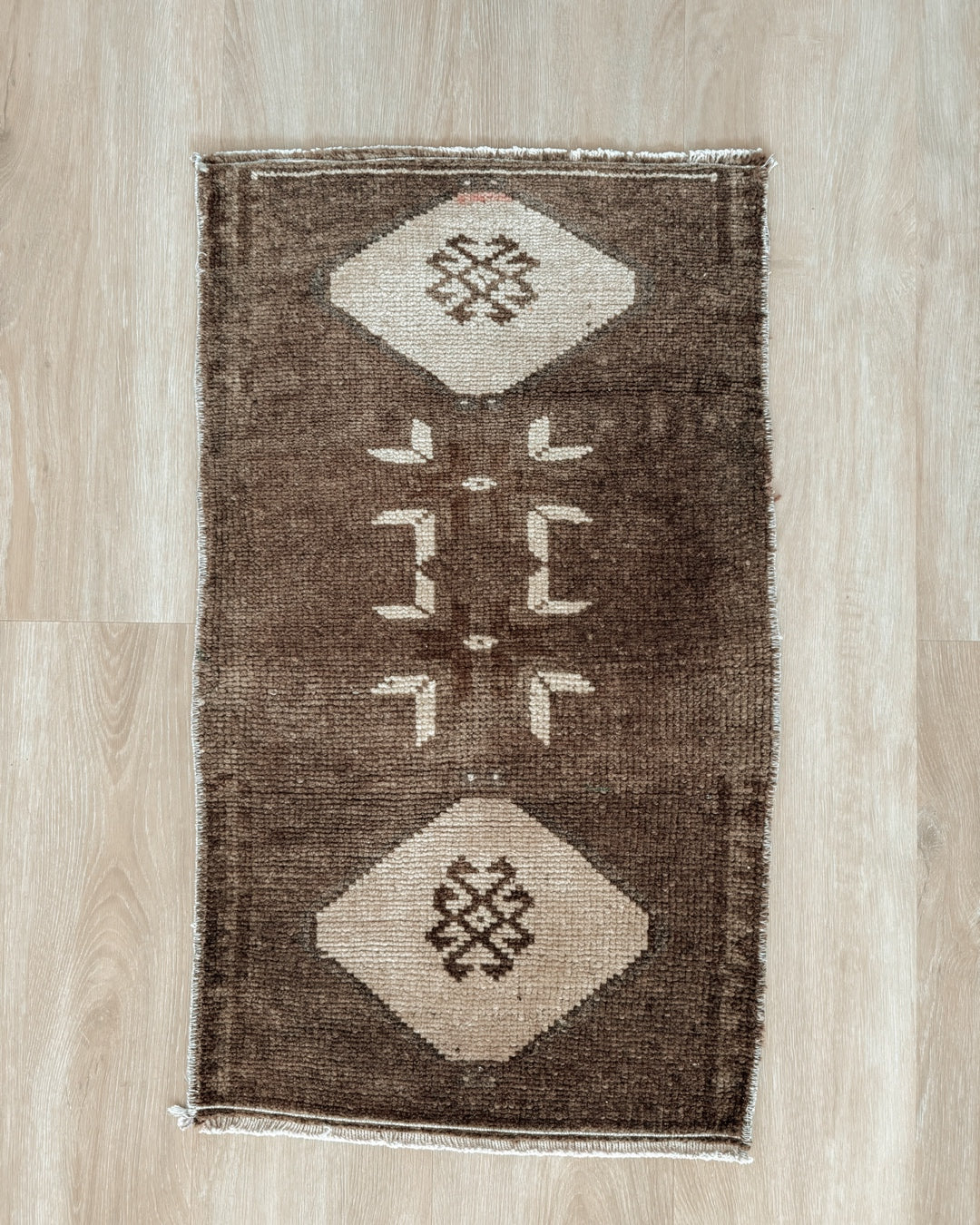 Turkish Rug 19 1 x 2