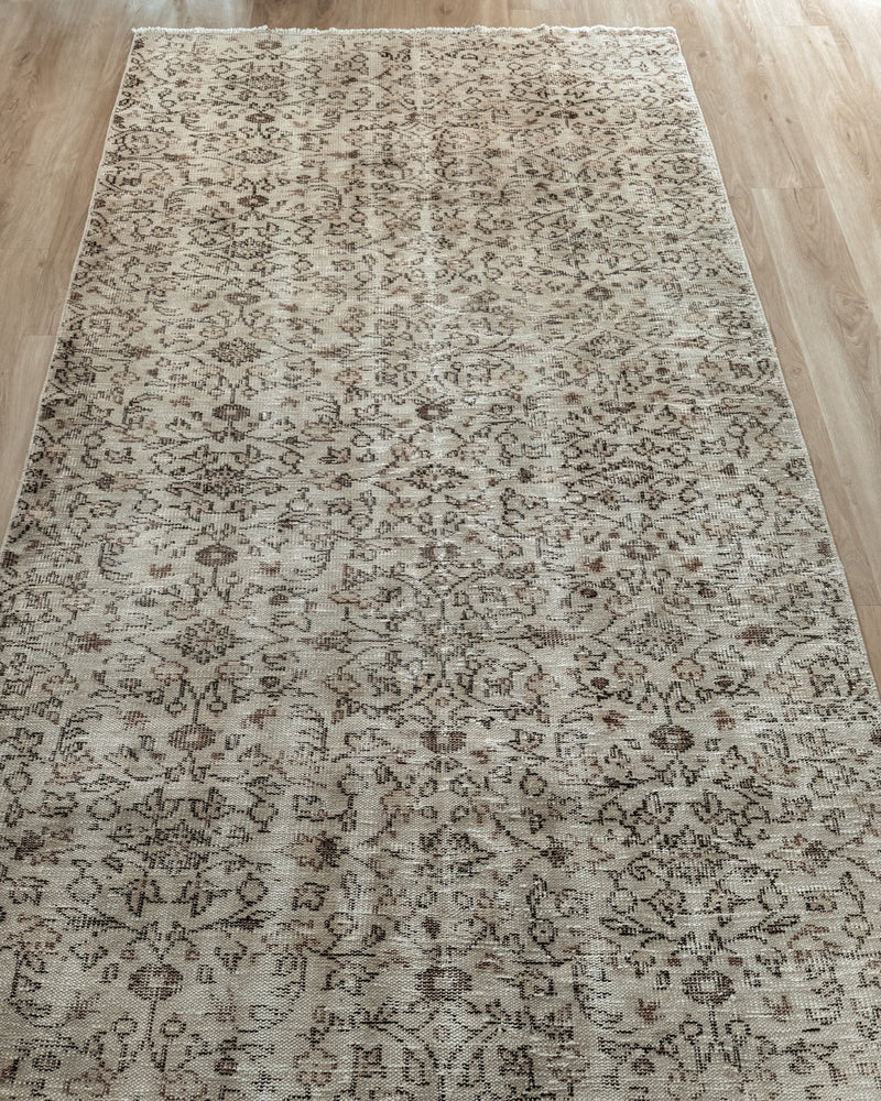 Turkish Rug 25 4 x 8